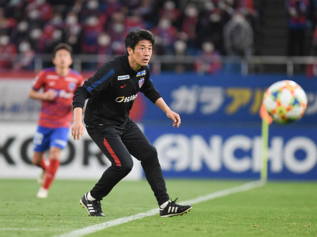 的目光不仅 的目光不仅